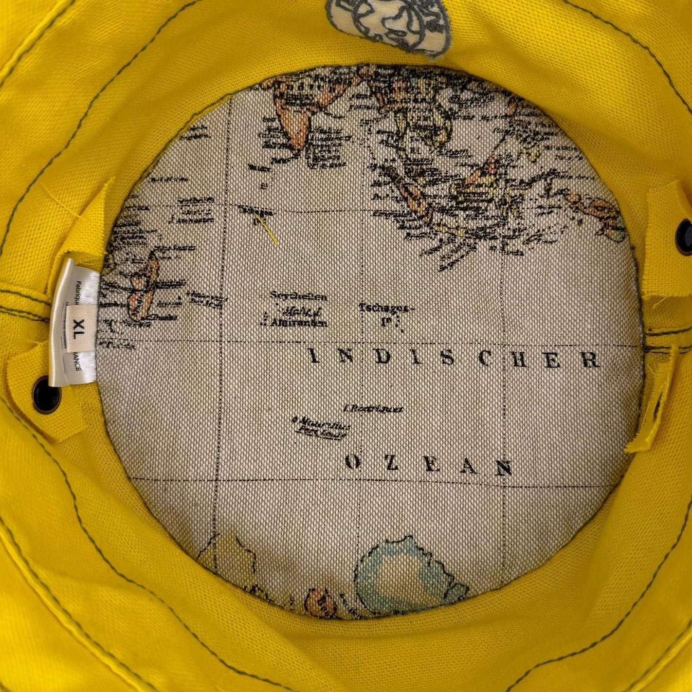 Bob Jaune avec imprimé carte du monde